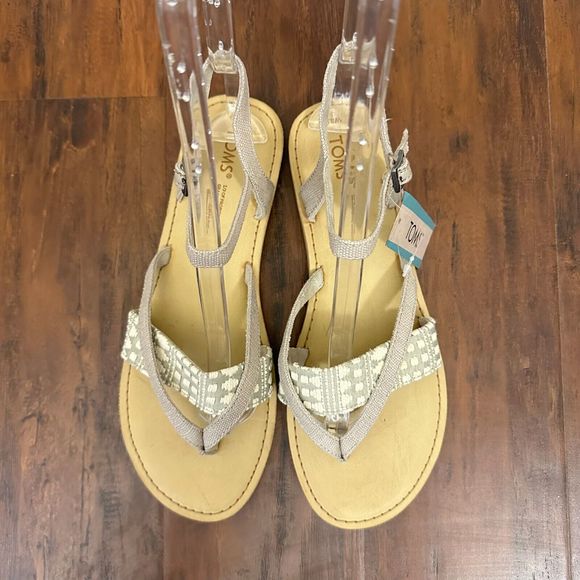 NWT TOMS Lexie Strappy Sandals Oxford Tan Heritage Canvas/Diamond Tribal - Picture 3 of 10